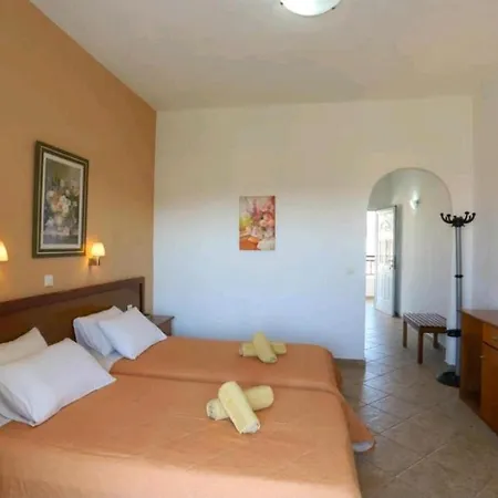 Appartement Aleka 1 *